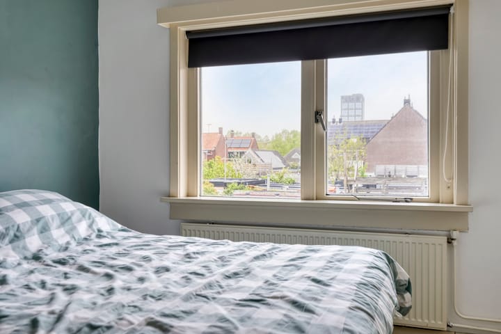 Foto 23 van Ruysdaelstraat 64