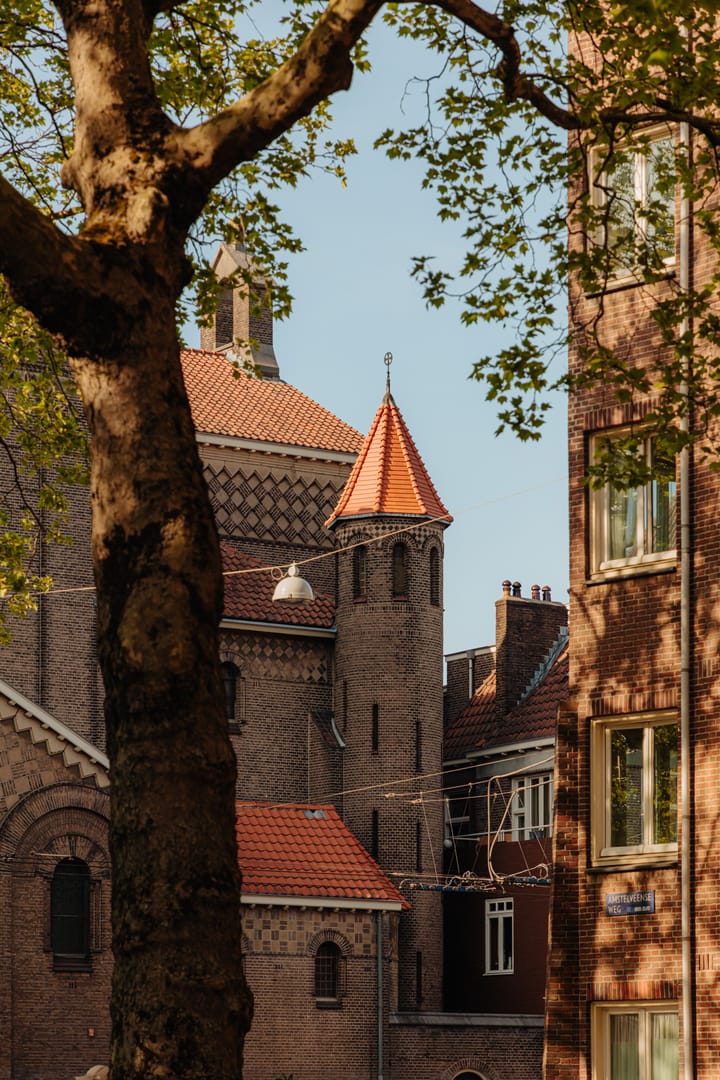 Foto 30 van Leonardostraat 1-2