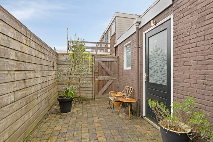 Foto 2 van Ruysdaelstraat 64