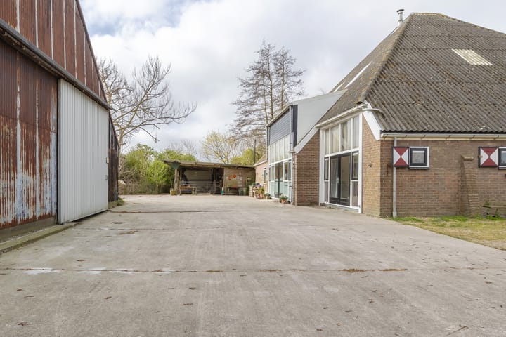 Photo 41 of Lotweg 36