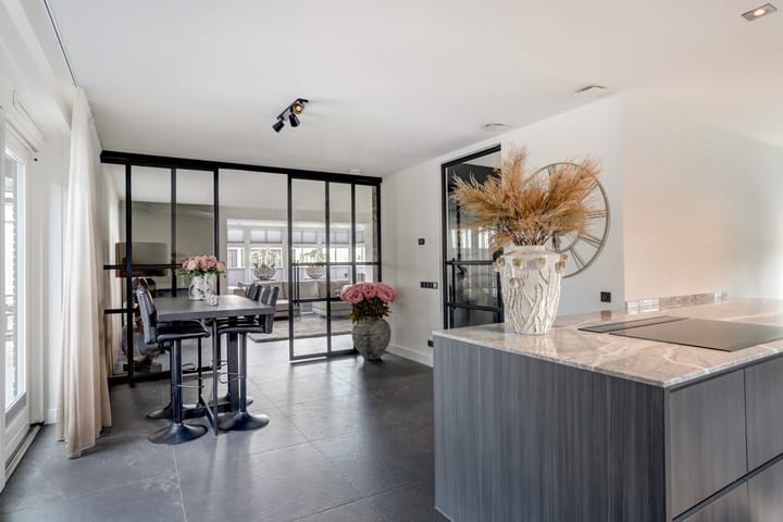 Foto 8 van Van Leeuwenhoeklaan 47