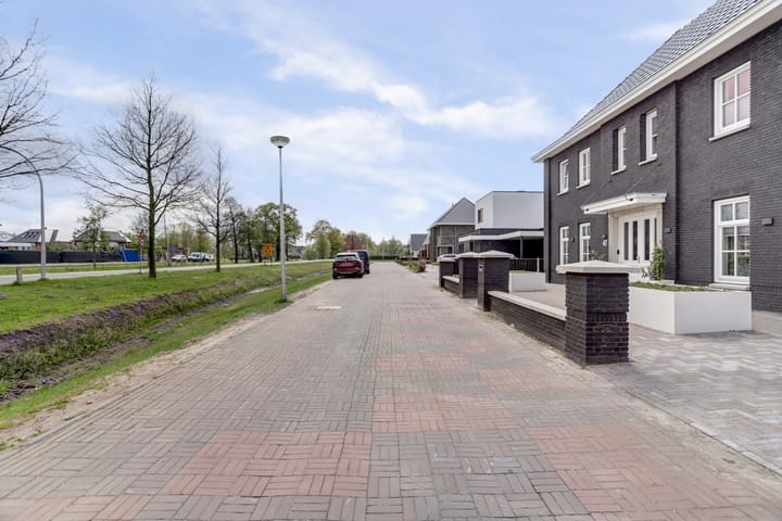 Foto 42 van Van Leeuwenhoeklaan 47