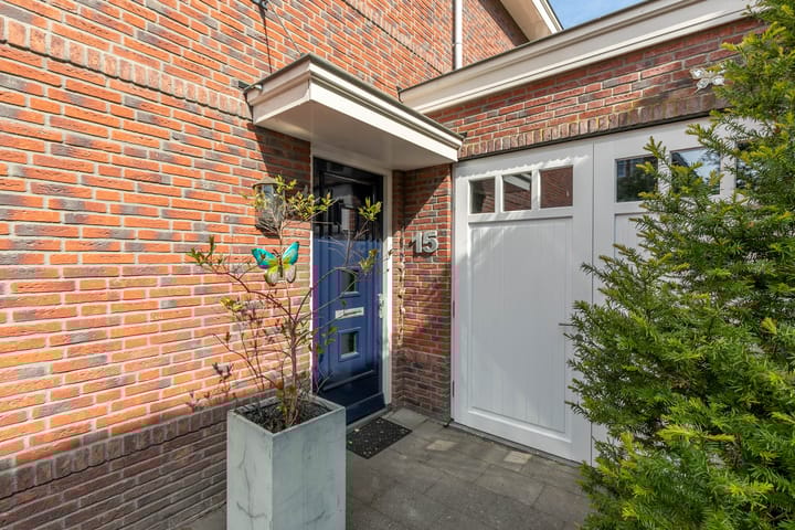 Foto 6 van Berg Enk 15