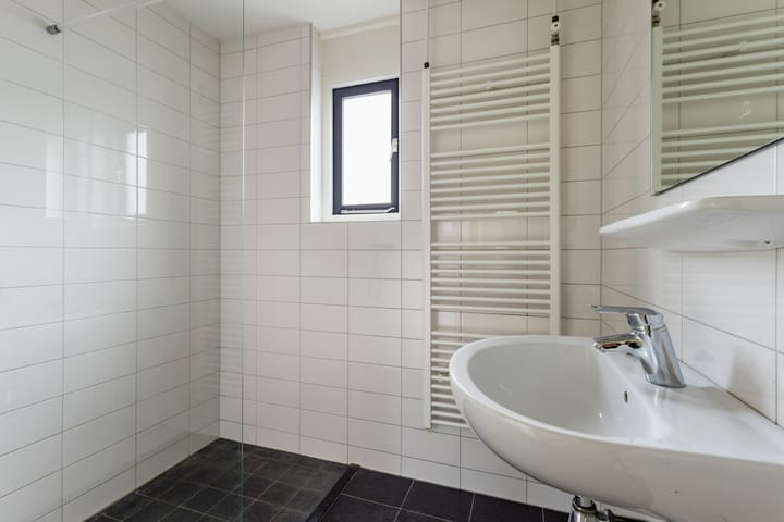 Foto 25 van Hallsteinstraat 91