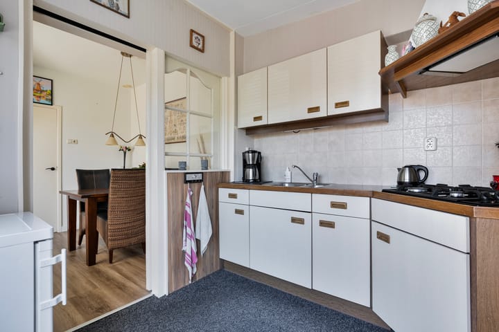 Foto 12 van Van Hemertstraat 25