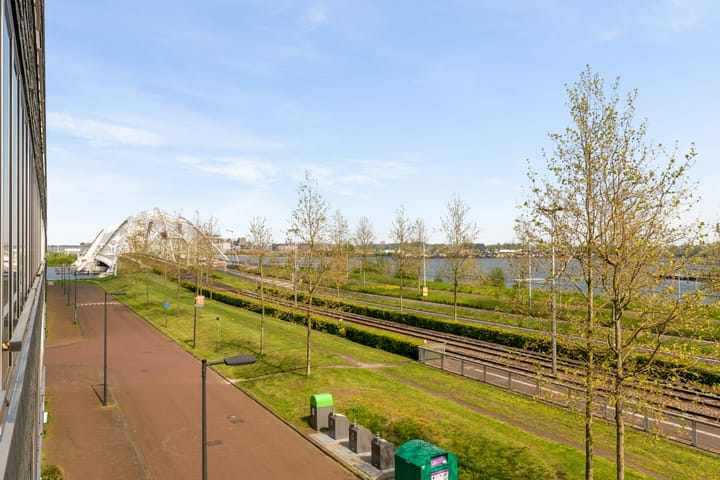 Foto 33 van Cornelis Zillesenlaan 64-C