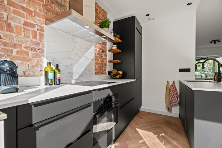 Foto 19 van Jan Luykenstraat 15