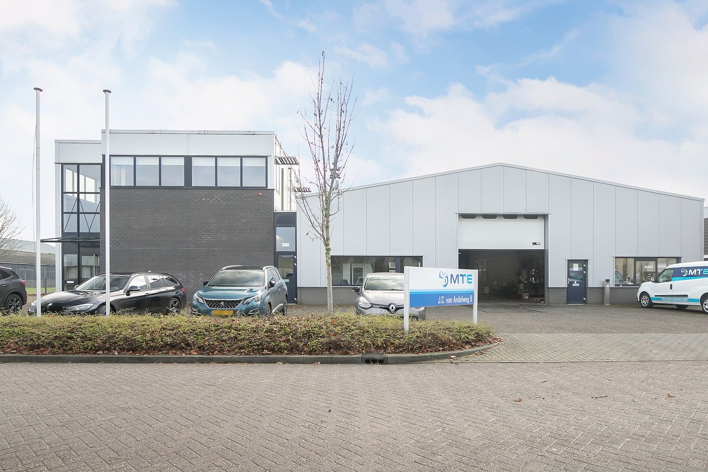 View photo 1 of JC van Andelweg 8