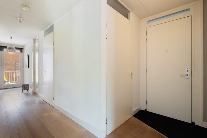 Foto 21 van Kronenburgplantsoen 12-B