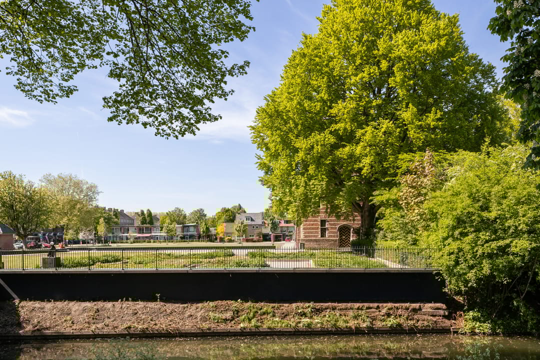 Photo 38 of Kronenburgplantsoen 12-B