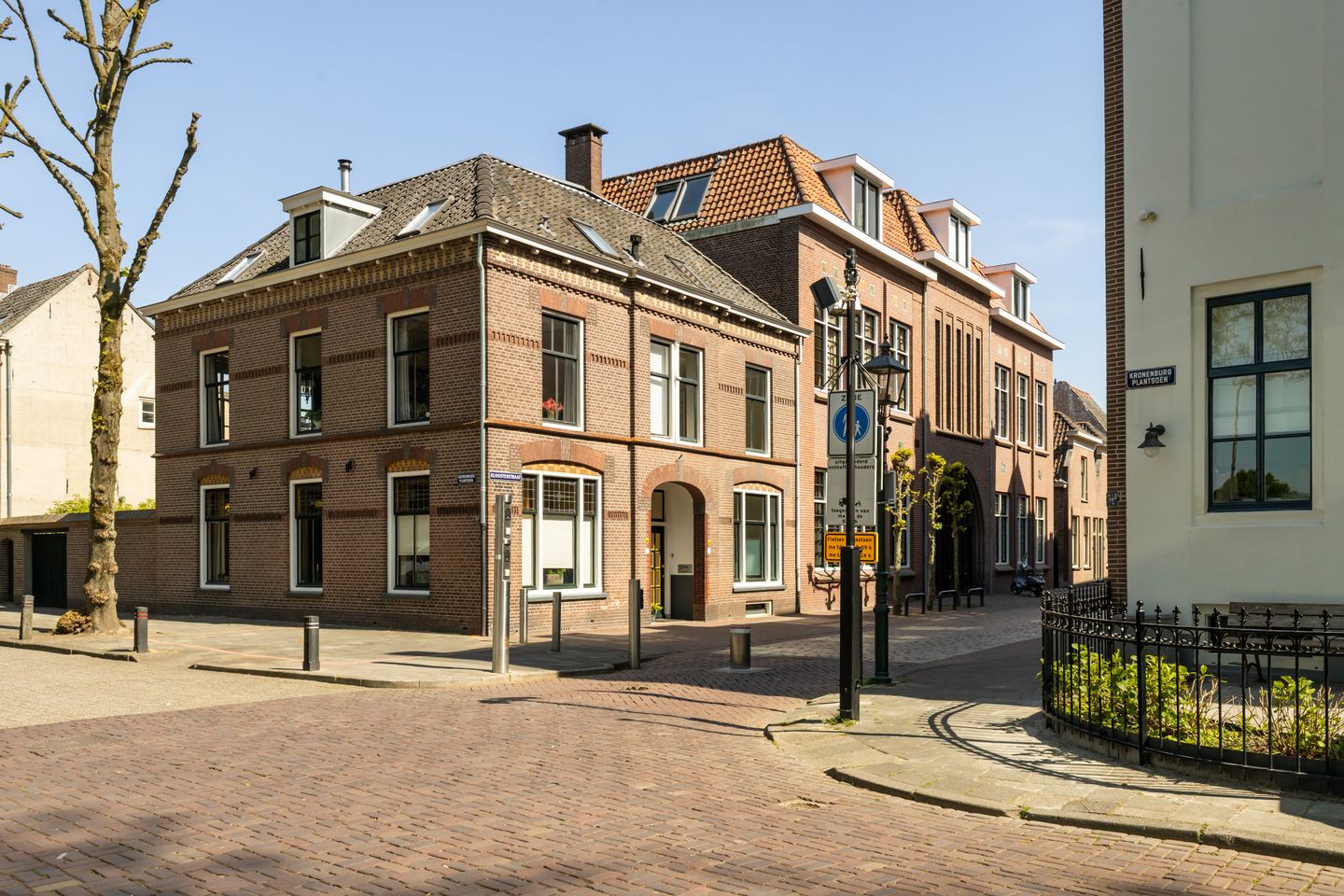 Photo 40 of Kronenburgplantsoen 12-B