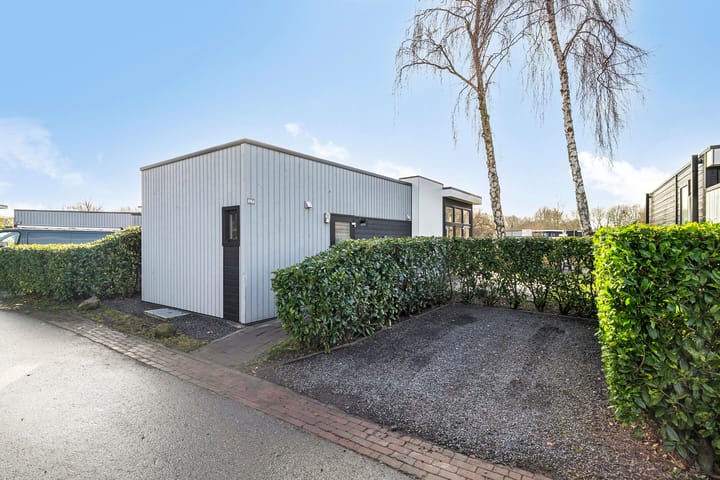 Photo 5 of Zuiderweg 2-94A