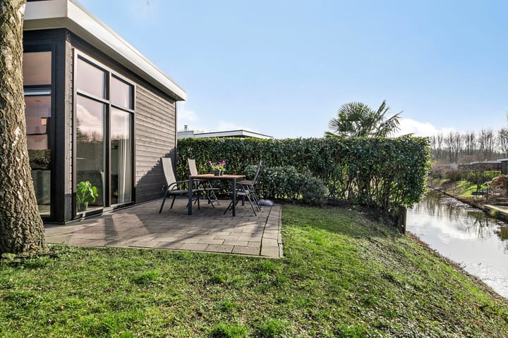 Photo 6 of Zuiderweg 2-94A