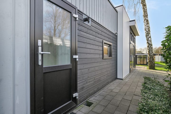 Photo 7 of Zuiderweg 2-94A