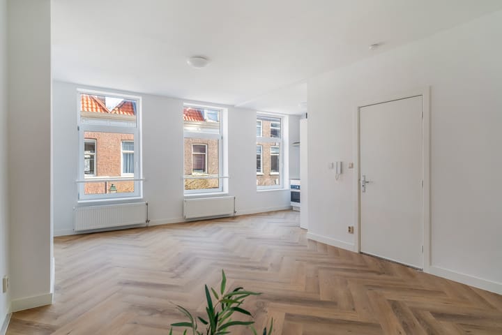 Helmersstraat 36