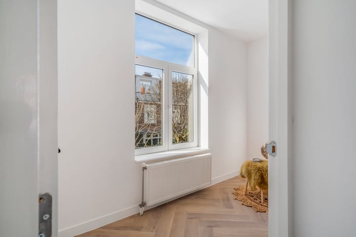 Foto 10 van Helmersstraat 36