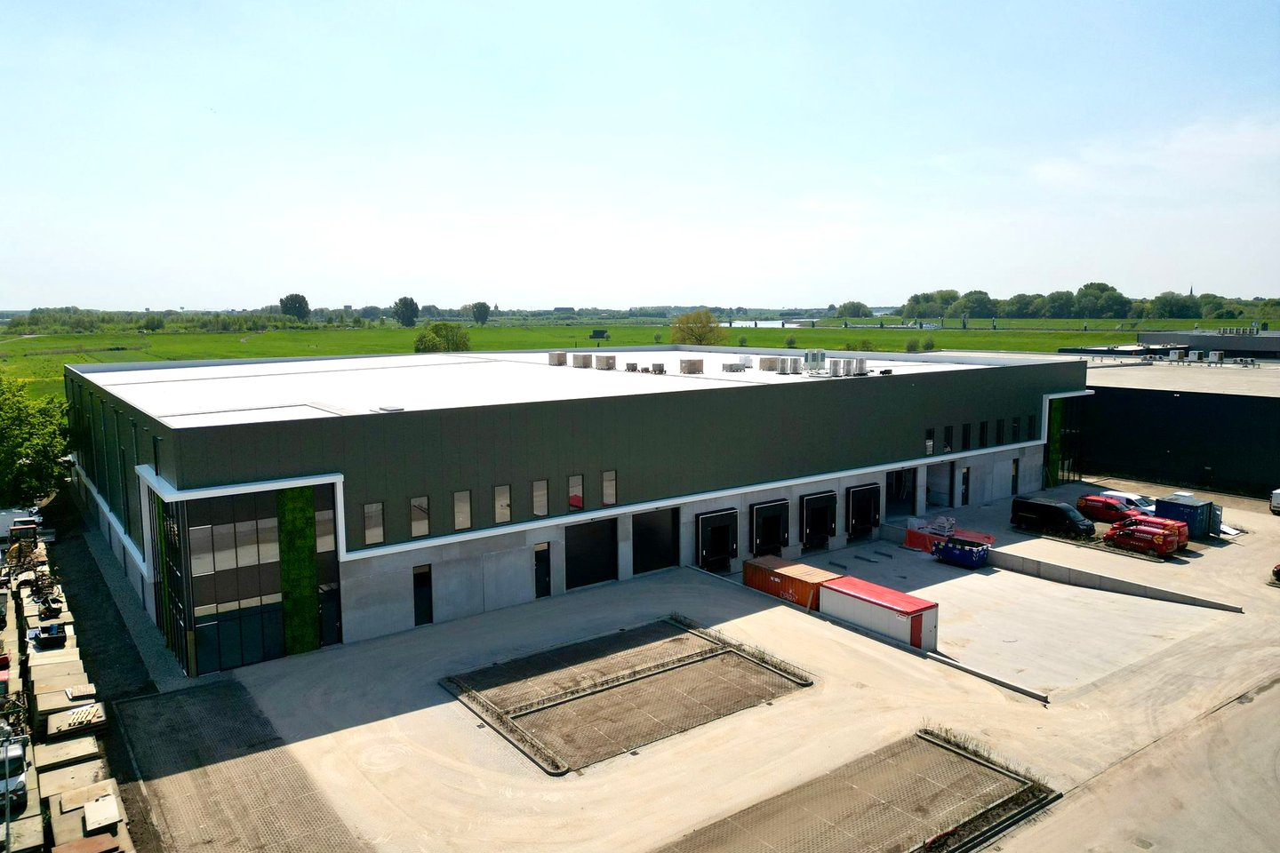 View photo 3 of Brigadedok 4