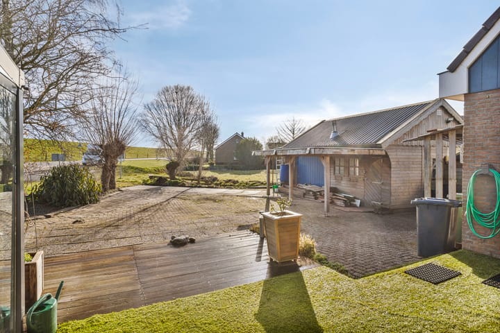 Foto 7 van Badhuisweg 15