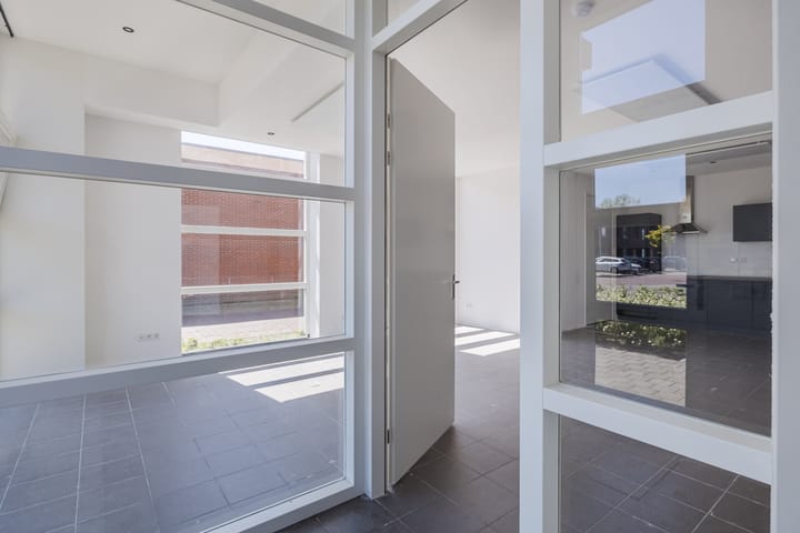 Photo 20 of Kruisstraat 2-F