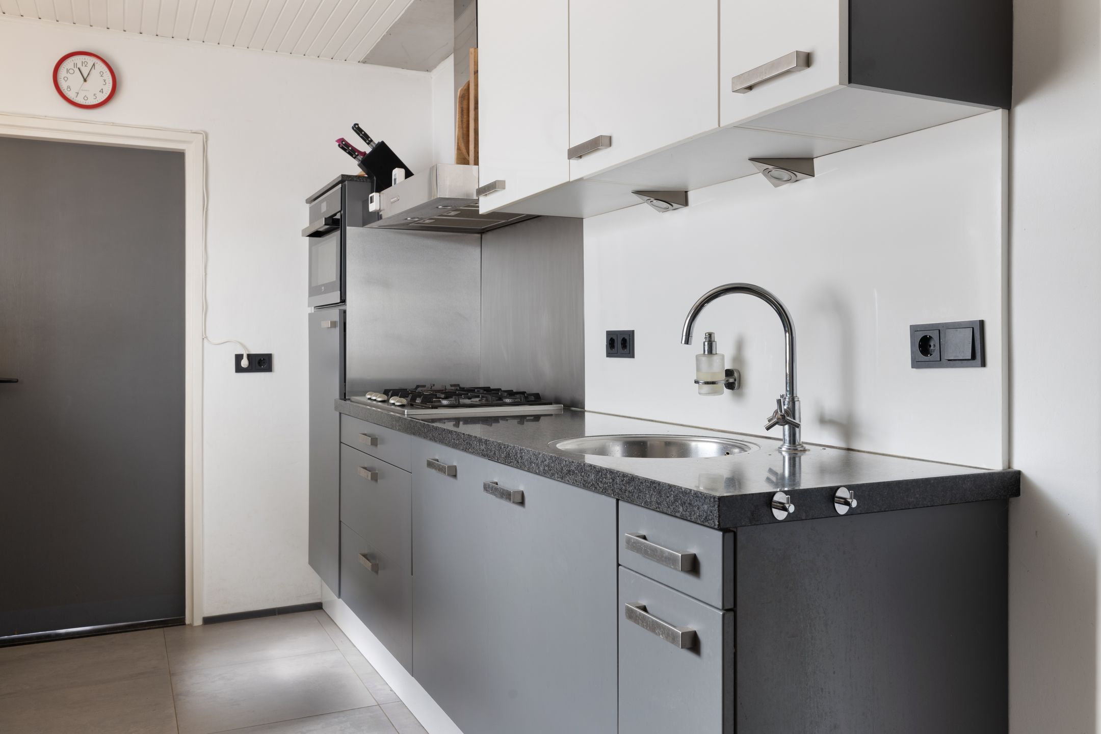 Photo 12 of Stuivesantplein 7