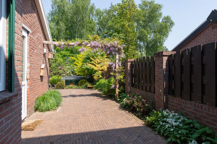 Foto 40 van Witte Kruis 41