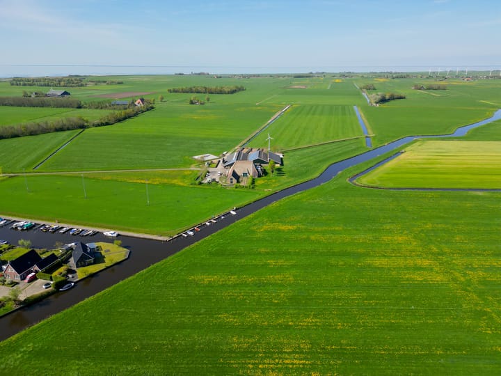 Photo 51 of Beurtskipper 15