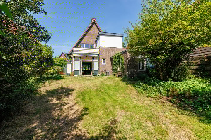 Foto 35 van van Irhovenlaan 5