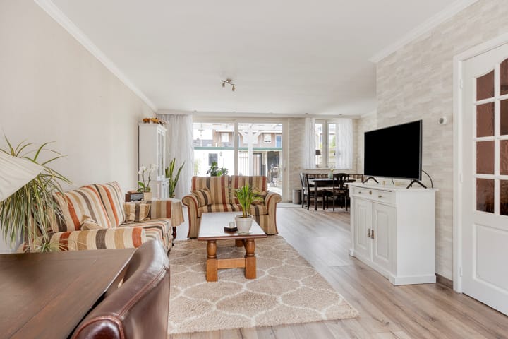 Foto 4 van Charlotte de Bourbonstraat 3