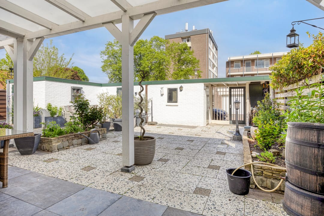 Foto 11 van Charlotte de Bourbonstraat 3