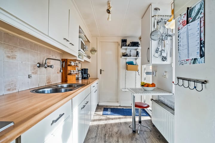 Foto 10 van Emmastraat 49