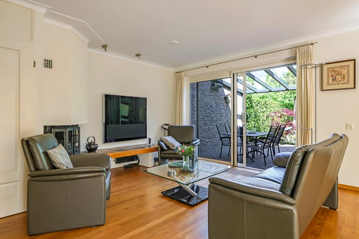 Foto 11 van Meidoornlaan 11