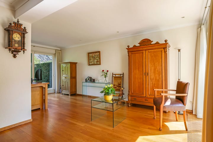 Foto 12 van Meidoornlaan 11