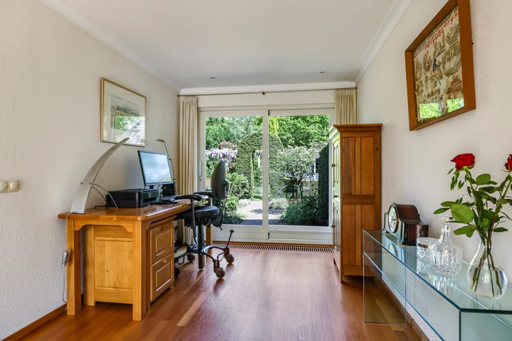 Foto 15 van Meidoornlaan 11