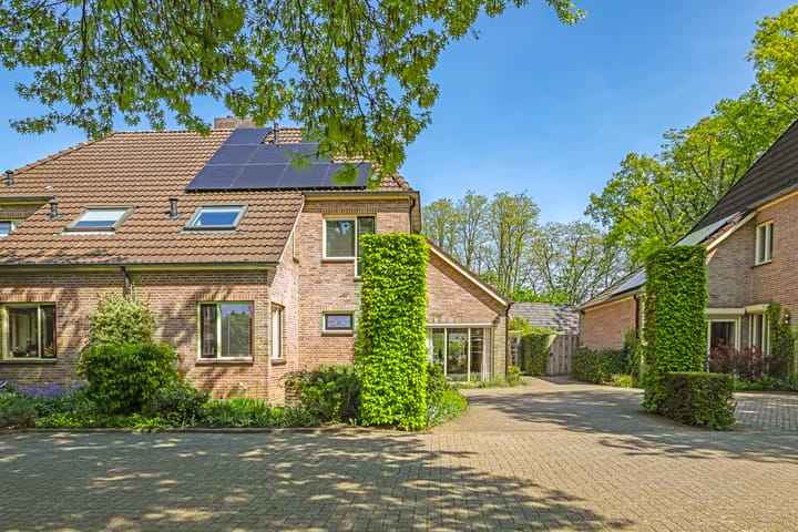 Foto 65 van Meidoornlaan 11