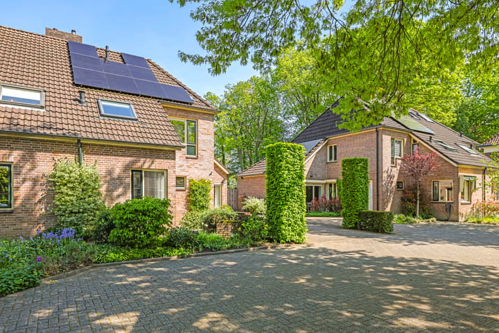 Foto 66 van Meidoornlaan 11