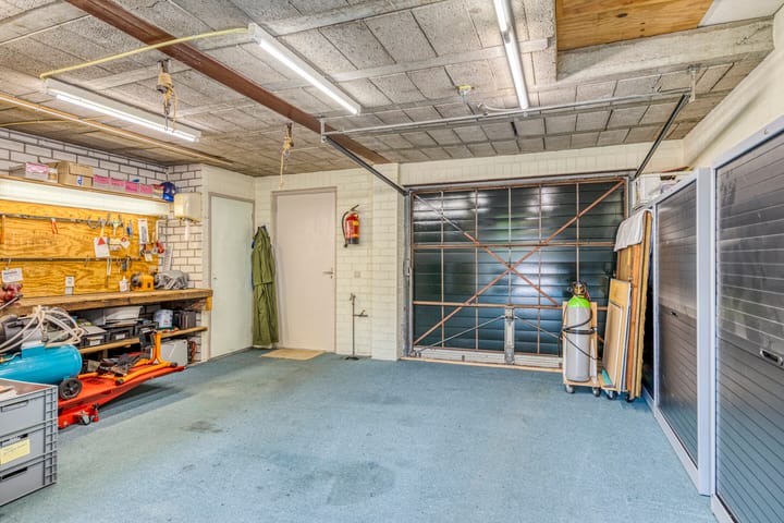 Foto 19 van van Mellincrodestraat 1