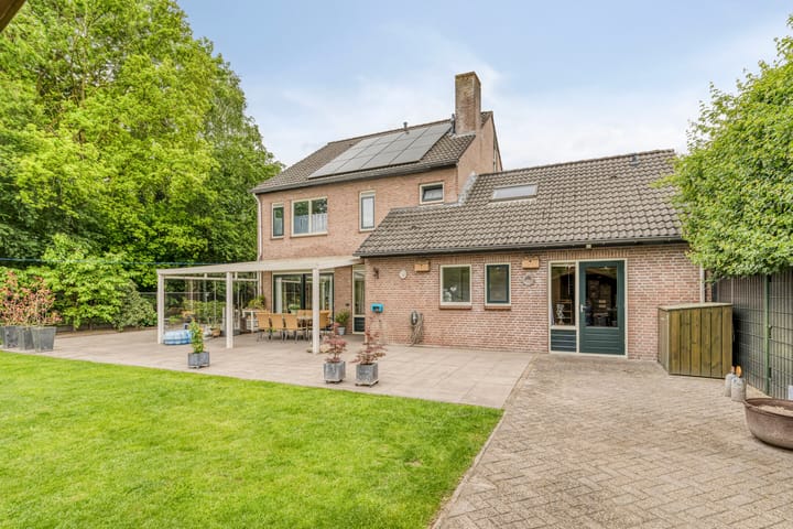 Foto 38 van van Mellincrodestraat 1