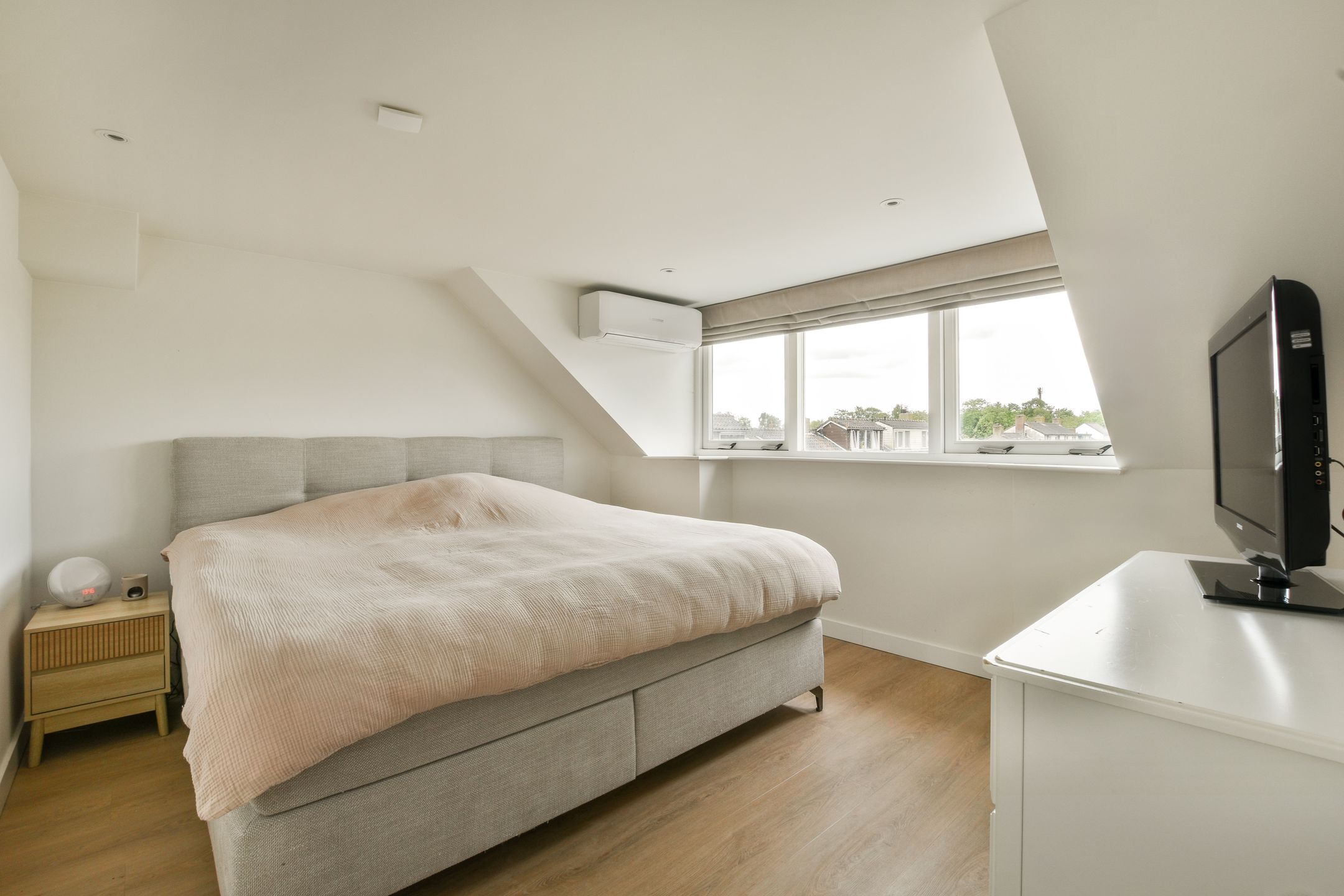 Foto 15 van Nicolaas van der Steenstraat 38-A