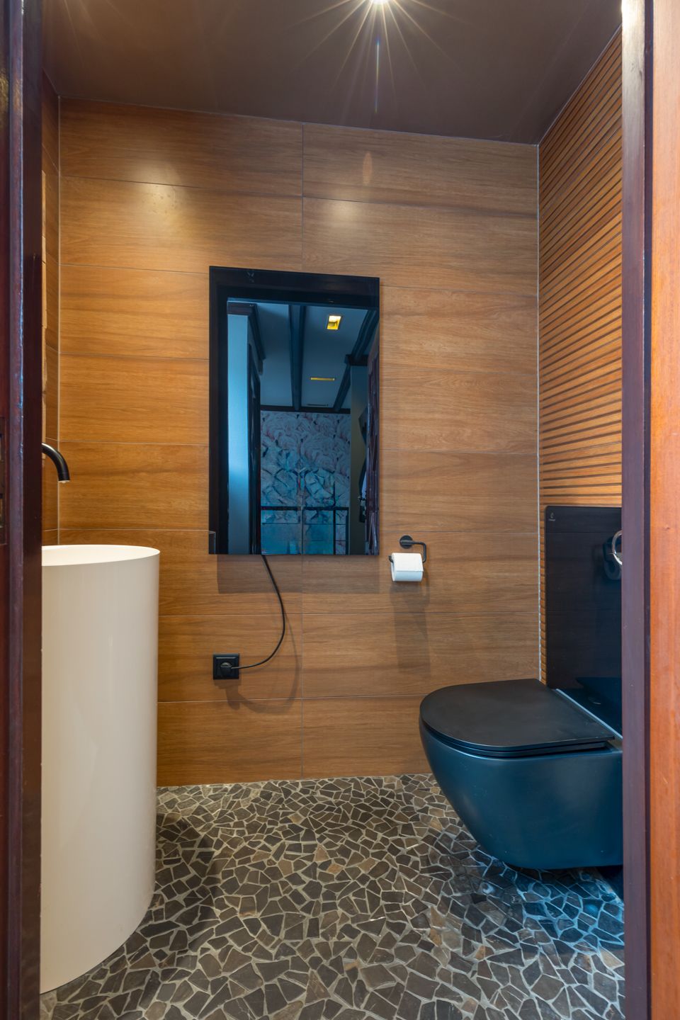 Foto 10 van Leyenbroekerweg 136