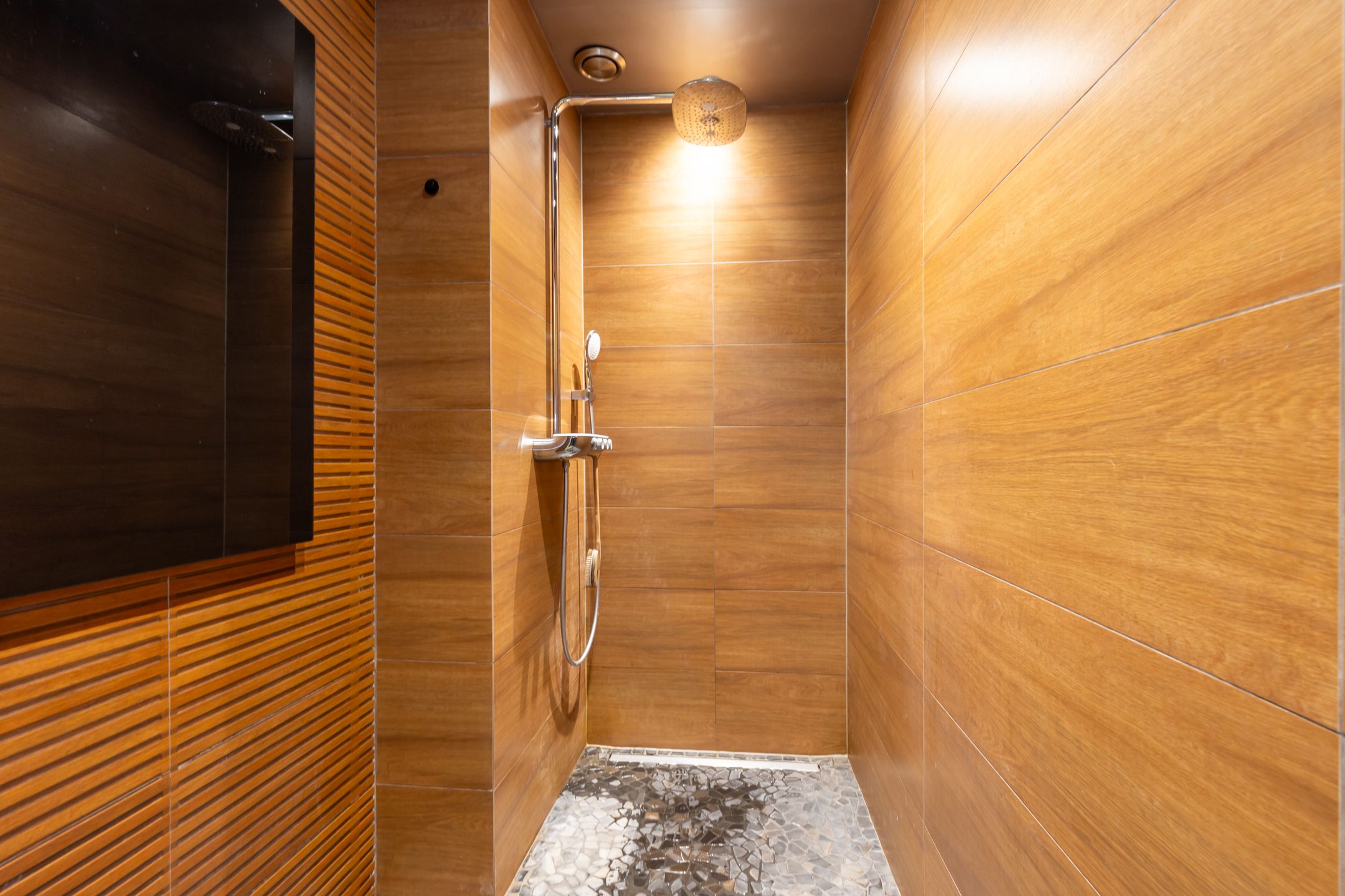 Foto 54 van Leyenbroekerweg 136