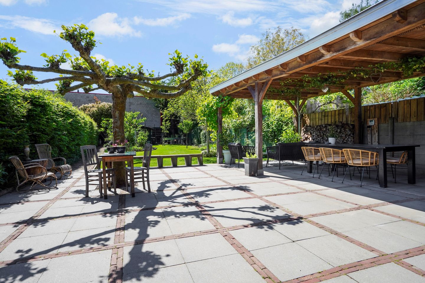 Foto 55 van Hoogvensestraat 98