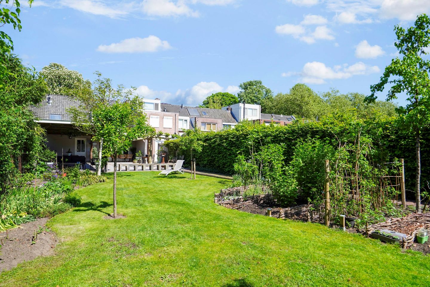 Foto 59 van Hoogvensestraat 98