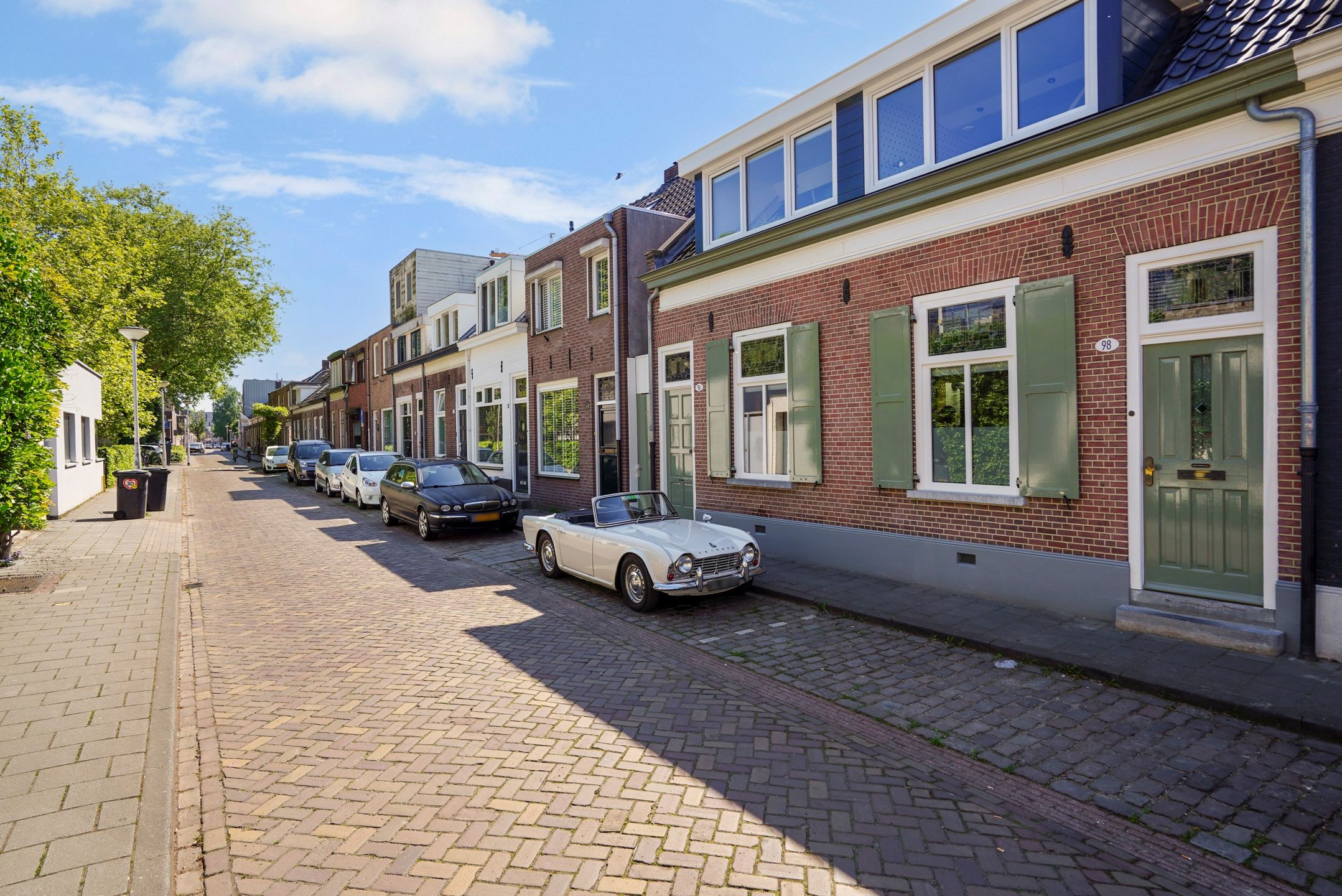 Foto 63 van Hoogvensestraat 98