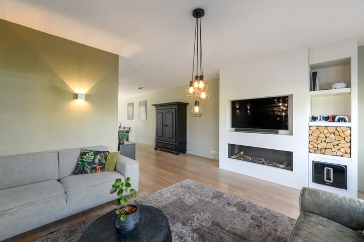 Foto 4 van Sergeant 4