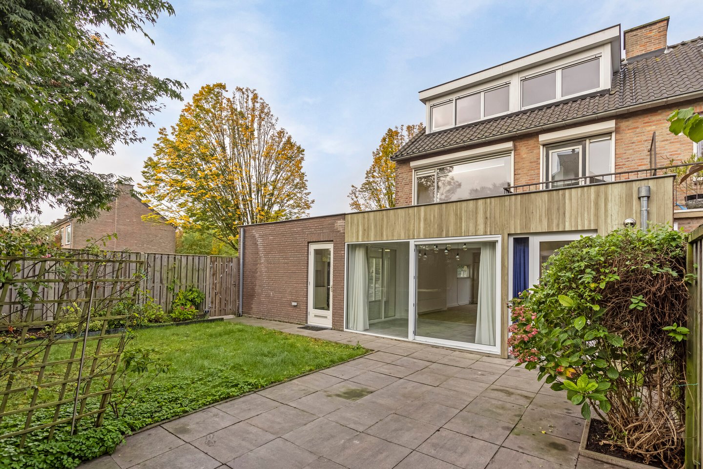 View photo 4 of van Renesseweg 19