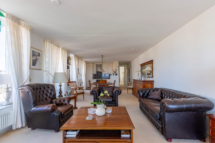 Photo 10 of Emmaplein 20-B