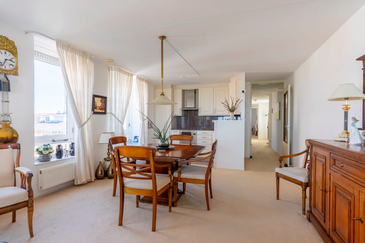 Photo 11 of Emmaplein 20-B