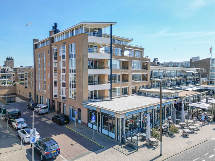 Photo 31 of Emmaplein 20-B