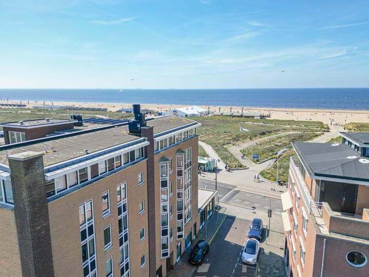 Photo 32 of Emmaplein 20-B