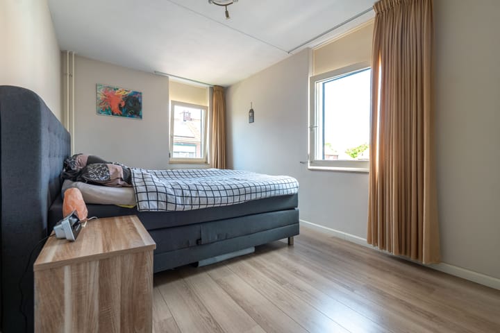 Photo 21 of Molenveldstraat 16